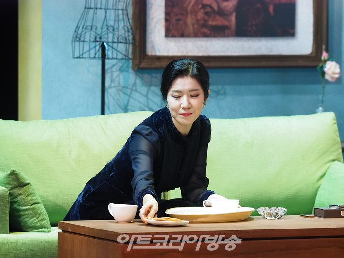 연극 '컬렉션' 프레스콜(스텔라 역 최나라) 2023.12.01 사진 ⓒ아트코리아방송 이용선 기자
