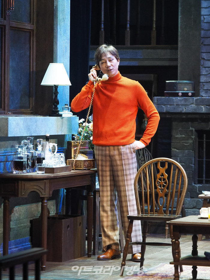 연극 '컬렉션' 프레스콜(빌 역 정원조) 2023.12.01 사진 ⓒ아트코리아방송 이용선 기자