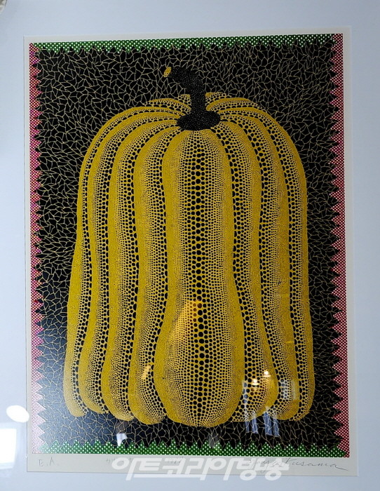 '모니카 아트 청담' 박혜현 대표 & '김혜정 관장' 인터뷰-야요이 쿠사마 작품