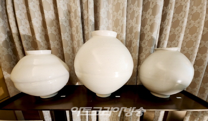 '달항아리 특별'전-‘MIAF 2023 K-ART SHOW SEOUL’ 제8회 명동국제아트페스티벌