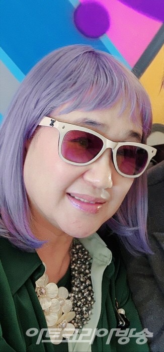 김혜정 관장, 세계적인 쟝미쉘 바스키아동시대 크래시 작품 앞에서 