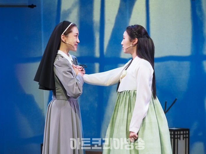 ​창작 뮤지컬 '리진: 빛의 여인' 프레스콜(리진 역 전해주, 에스텔 역 홍륜희) 2023.12.06 사진 ⓒ아트코리아방송 이용선 기자​