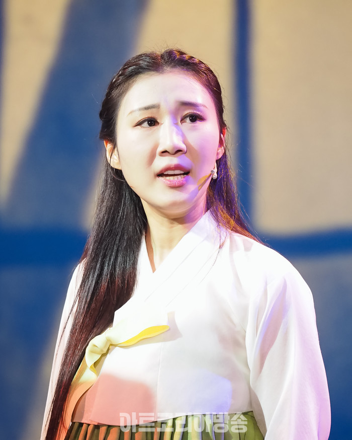 ​창작 뮤지컬 '리진: 빛의 여인' 프레스콜(리진 역 전해주, 에스텔 역 홍륜희) 2023.12.06 사진 ⓒ아트코리아방송 이용선 기자​