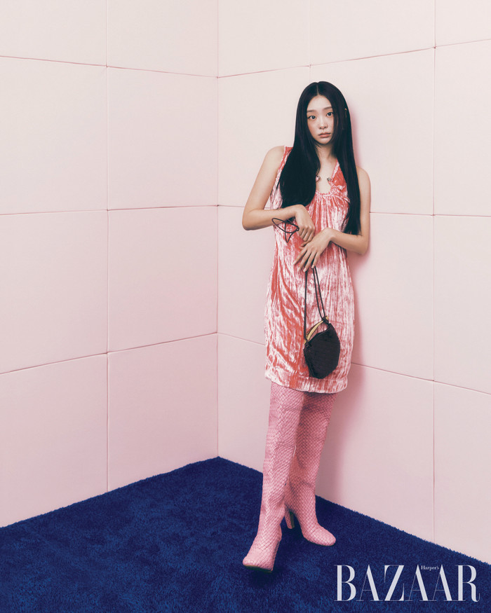 보테가 베네타(BOTTEGA VENETA) X 하퍼스 바자 화보(김다미) 제공 하퍼스 바자 코리아