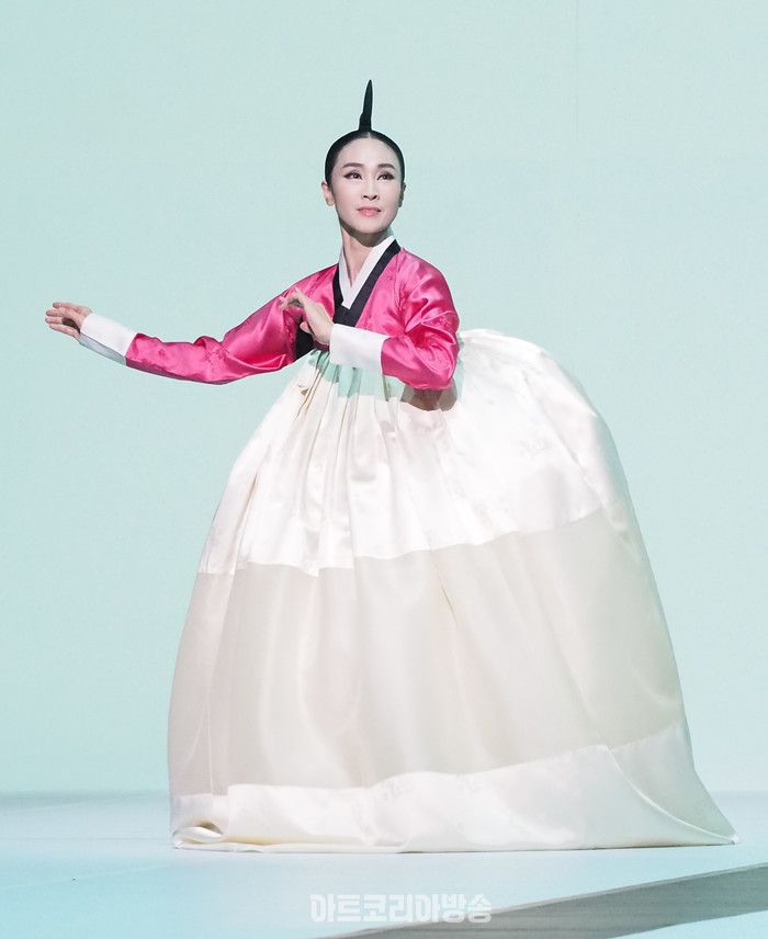 국립무용단 '묵향' 전막 프레스콜. 2023.12.13 사진 ⓒ아트코리아방송 이용선 기자​