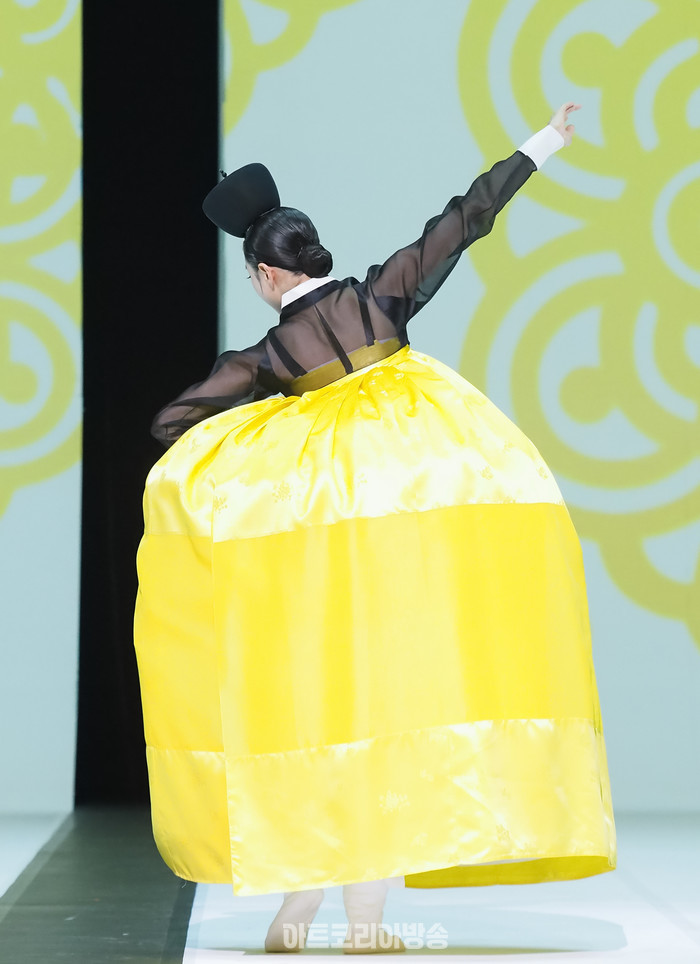 국립무용단 '묵향' 전막 프레스콜. 2023.12.13 사진 ⓒ아트코리아방송 이용선 기자​