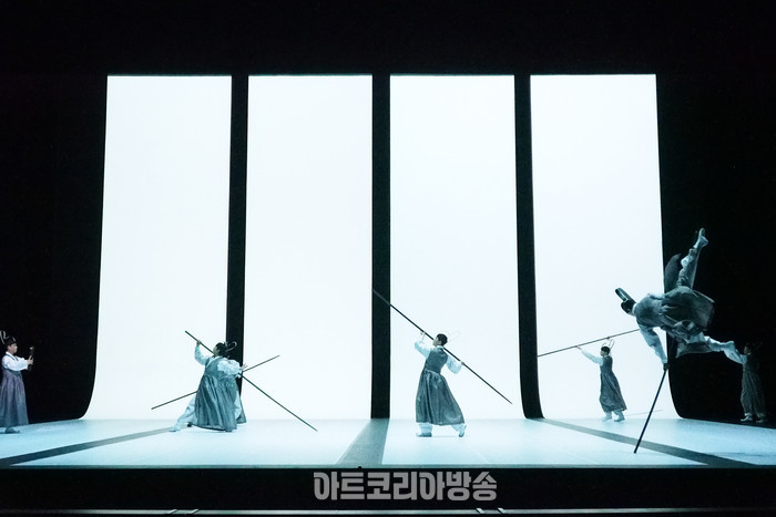 국립무용단 '묵향' 전막 프레스콜. 2023.12.13 사진 ⓒ아트코리아방송 이용선 기자​