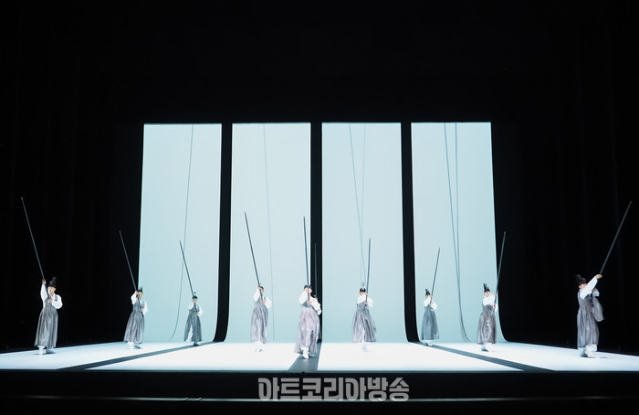 국립무용단 '묵향' 전막 프레스콜. 2023.12.13 사진 ⓒ아트코리아방송 이용선 기자​