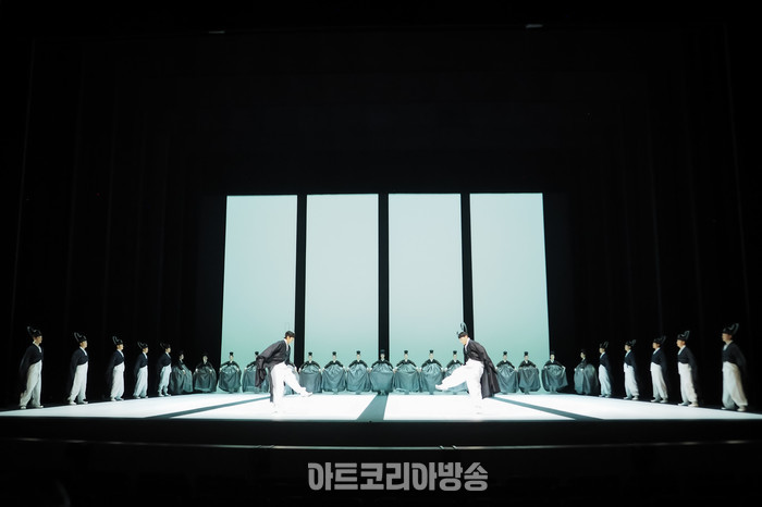 국립무용단 '묵향' 전막 프레스콜. 2023.12.13 사진 ⓒ아트코리아방송 이용선 기자​