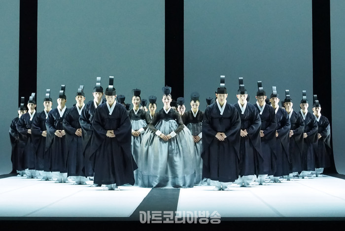 국립무용단 '묵향' 전막 프레스콜. 2023.12.13 사진 ⓒ아트코리아방송 이용선 기자​