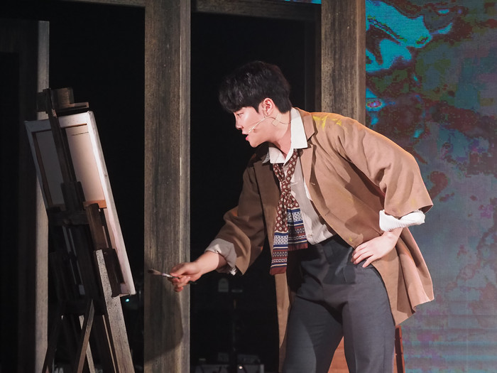 화가시리즈 뮤지컬 '모딜리아니'와 '에곤 실레' 프레스콜(모딜리아니 역 최민우). 2023.12.14 사진 ⓒ아트코리아방송 이용선 기자​