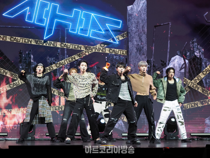 올아워즈 첫 번째 미니 앨범 '올아워즈'(ALL OURS) 데뷔 쇼케이스. 2024.01.10 사진 ⓒ아트코리아방송 이용선 기자​​