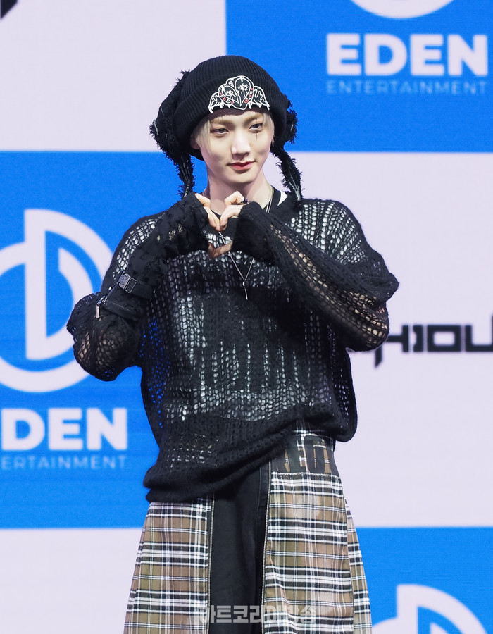 올아워즈 첫 번째 미니 앨범 '올아워즈'(ALL OURS) 데뷔 쇼케이스(현빈). 2024.01.10 사진 ⓒ아트코리아방송 이용선 기자​​