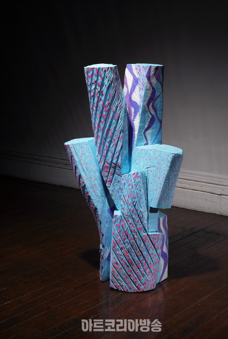 국제갤러리와 리만머핀, 한국 1세대 여성 조각가 김윤신과 공동 소속 계약전