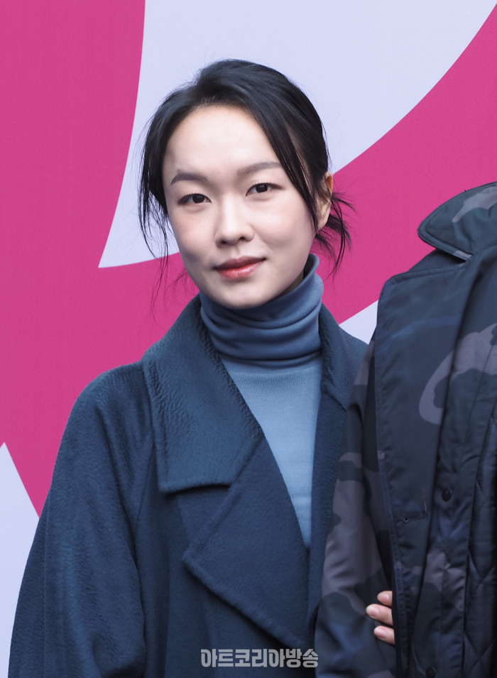 24 F/W 서울패션위크 이준복 디자이너의 브랜드 '리이'(RE RHEE) 포토월 (배우 박원빈, 심영은) 2024.02.03 사진 ⓒ아트코리아방송 이용선 기자