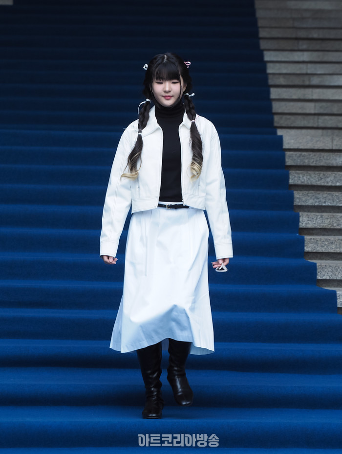 2024 F/W 서울패션위크 이준복 디자이너의 브랜드 '리이'(RE RHEE) 포토월 (인플루언서 서이브) 2024.02.03 사진 ⓒ아트코리아방송 이용선 기자