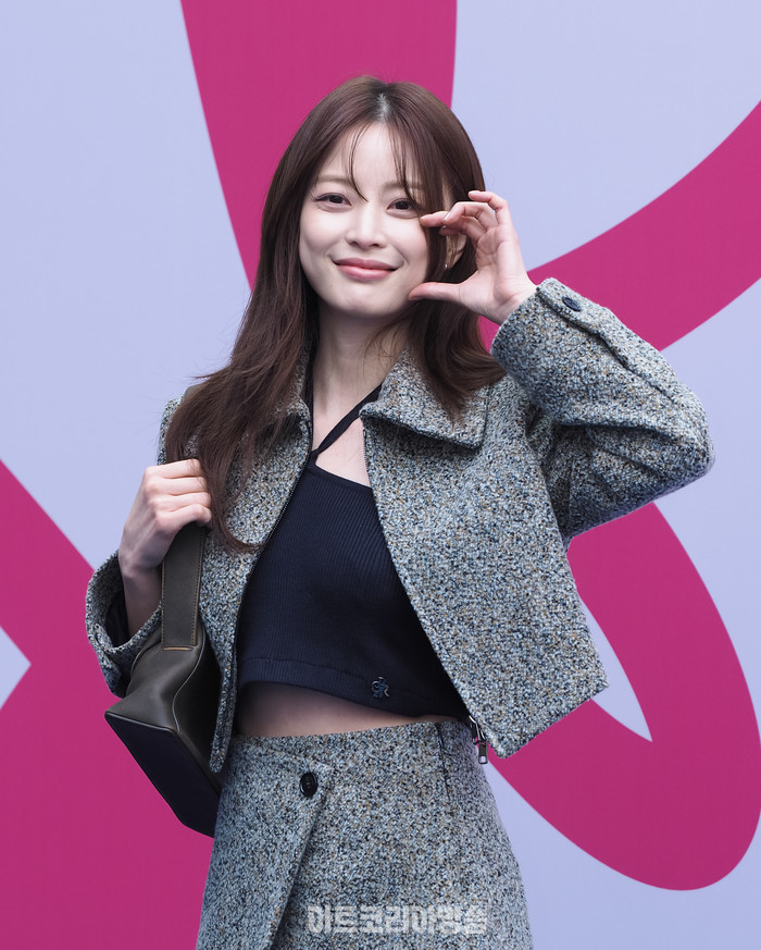 2024 F/W 서울패션위크 이준복 디자이너의 브랜드 '리이'(RE RHEE) 포토월 (모델 겸 배우 임보라) 2024.02.03 사진 ⓒ아트코리아방송 이용선 기자