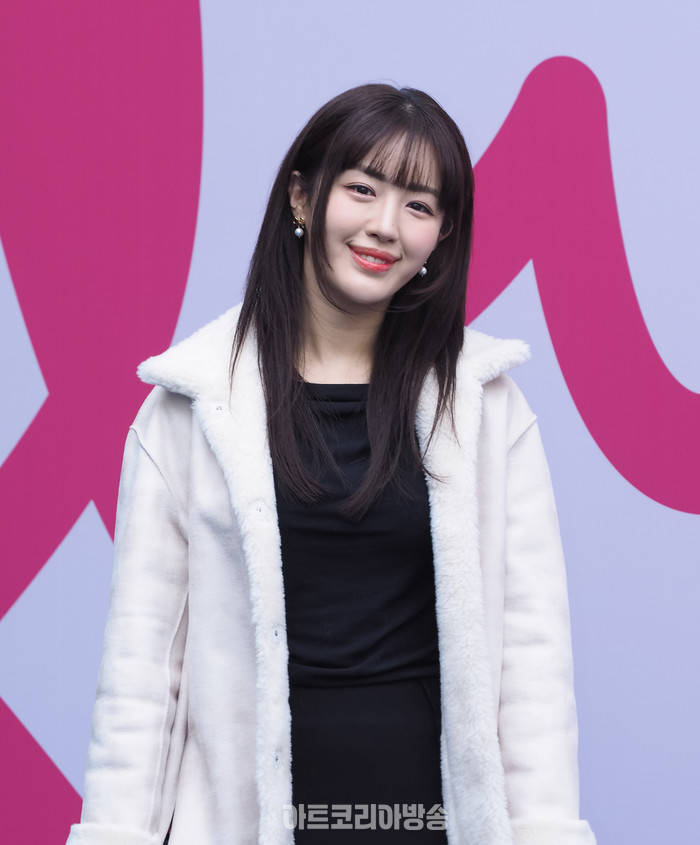 2024 F/W 서울패션위크 이준복 디자이너의 브랜드 '리이'(RE RHEE) 포토월 (배우 여주영) 2024.02.03 사진 ⓒ아트코리아방송 이용선 기자