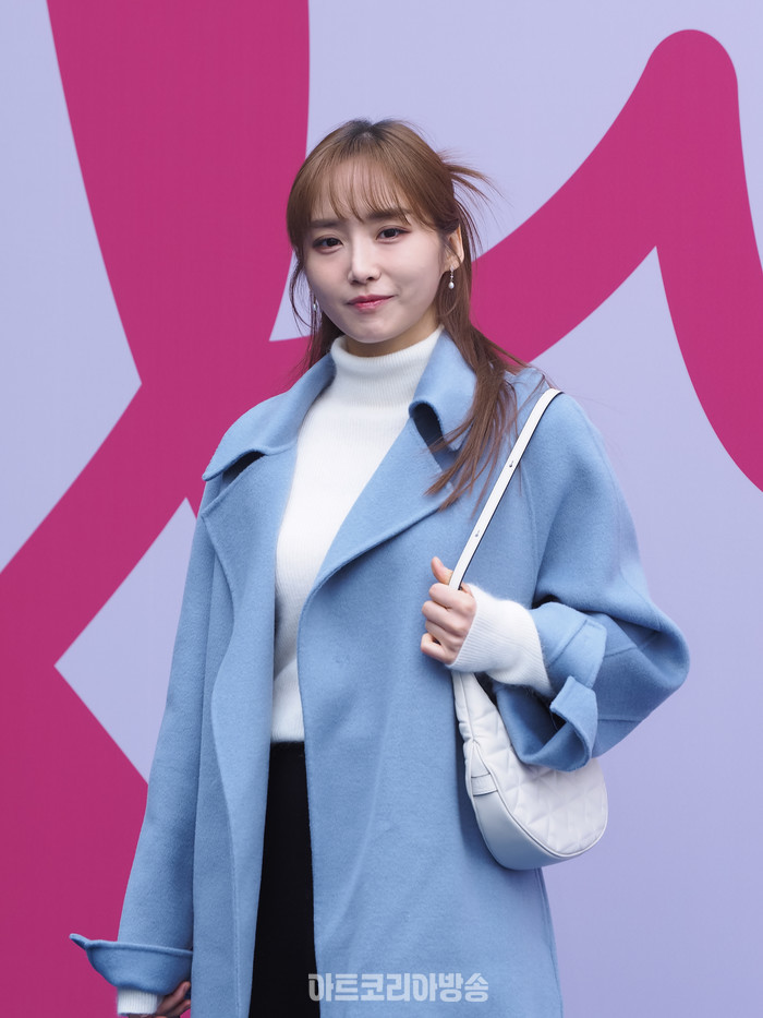 2024 F/W 서울패션위크 이준복 디자이너의 브랜드 '리이'(RE RHEE) 포토월 (윤태진 아나운서) 2024.02.03 사진 ⓒ아트코리아방송 이용선 기자