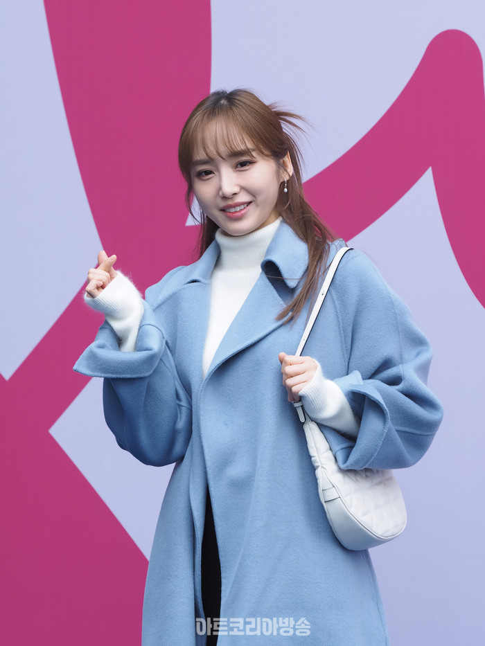 2024 F/W 서울패션위크 이준복 디자이너의 브랜드 '리이'(RE RHEE) 포토월 (윤태진 아나운서) 2024.02.03 사진 ⓒ아트코리아방송 이용선 기자