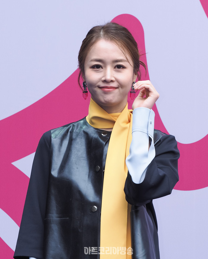 2024 F/W 서울패션위크 임선옥 디자이너의 브랜드 '파츠파츠'(partsparts) 포토월 (신미정 아나운서) 2024.02.03 사진 ⓒ아트코리아방송 이용선 기자