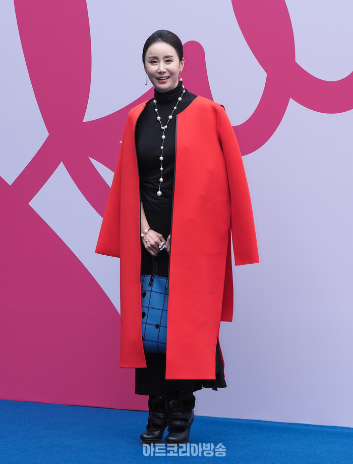 2024 F/W 서울패션위크 임선옥 디자이너의 브랜드 '파츠파츠'(partsparts) 포토월 (경숙) 2024.02.03 사진 ⓒ아트코리아방송 이용선 기자