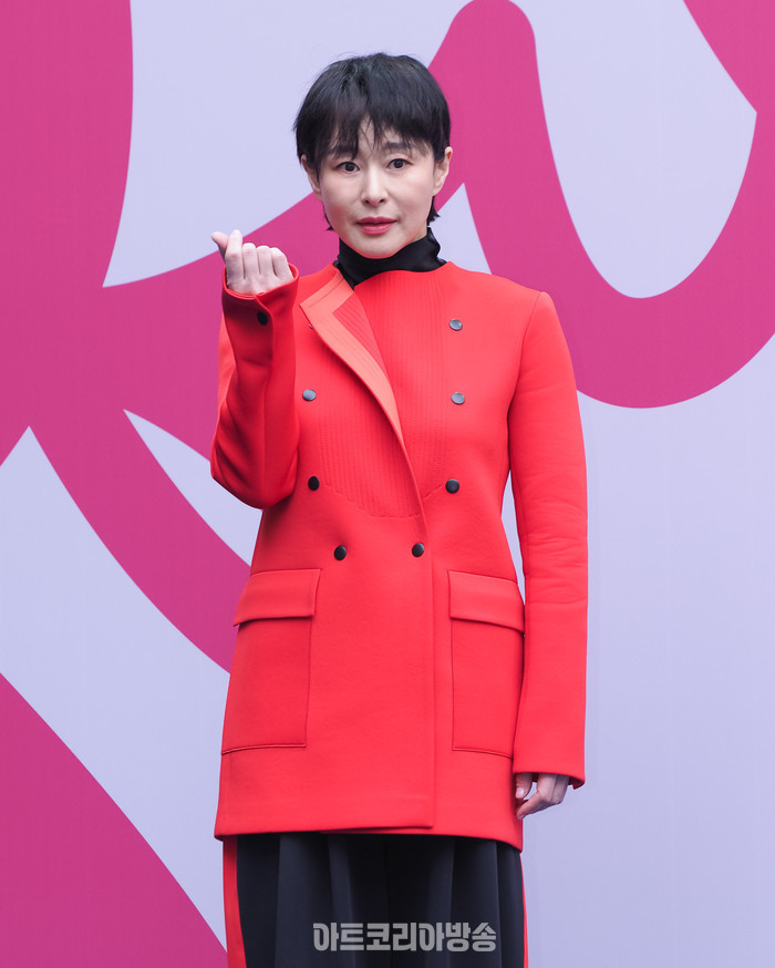 2024 F/W 서울패션위크 임선옥 디자이너의 브랜드 '파츠파츠'(partsparts) 포토월 (배우 예지원) 2024.02.03 사진 ⓒ아트코리아방송 이용선 기자