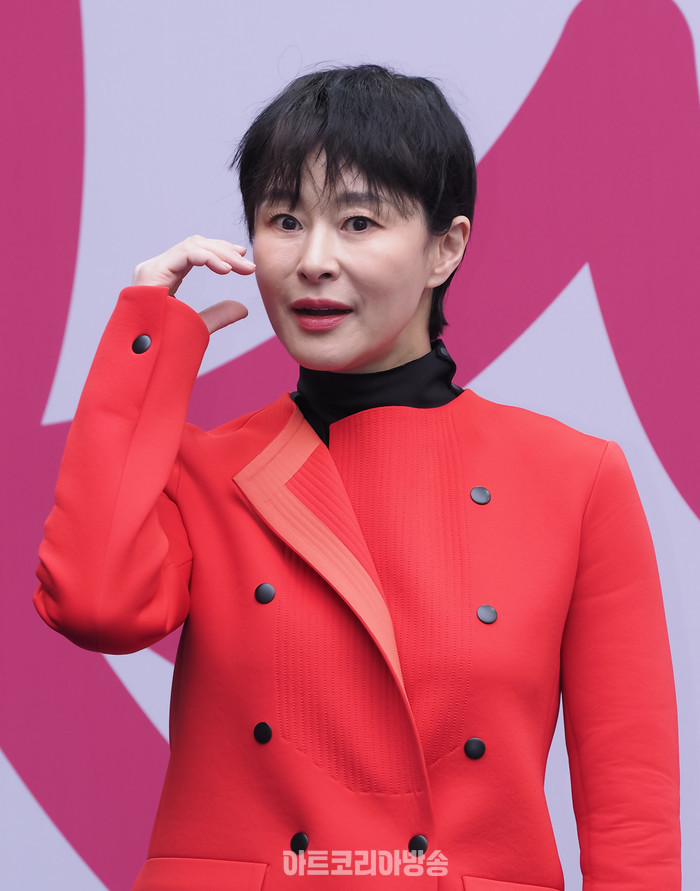 2024 F/W 서울패션위크 임선옥 디자이너의 브랜드 '파츠파츠'(partsparts) 포토월 (배우 예지원) 2024.02.03 사진 ⓒ아트코리아방송 이용선 기자