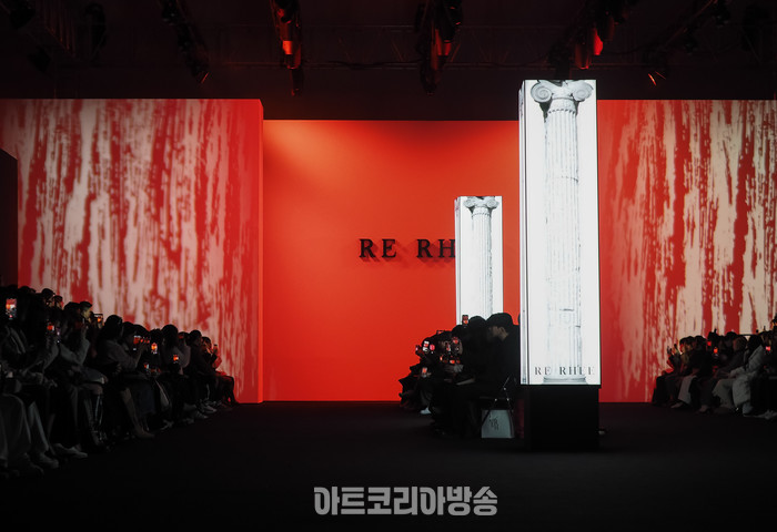 2024 F/W 서울패션위크 이준복 디자이너의 브랜드 '리이'(RE RHEE) 컬렉션. 2024.02.03 사진 ⓒ아트코리아방송 이용선 기자