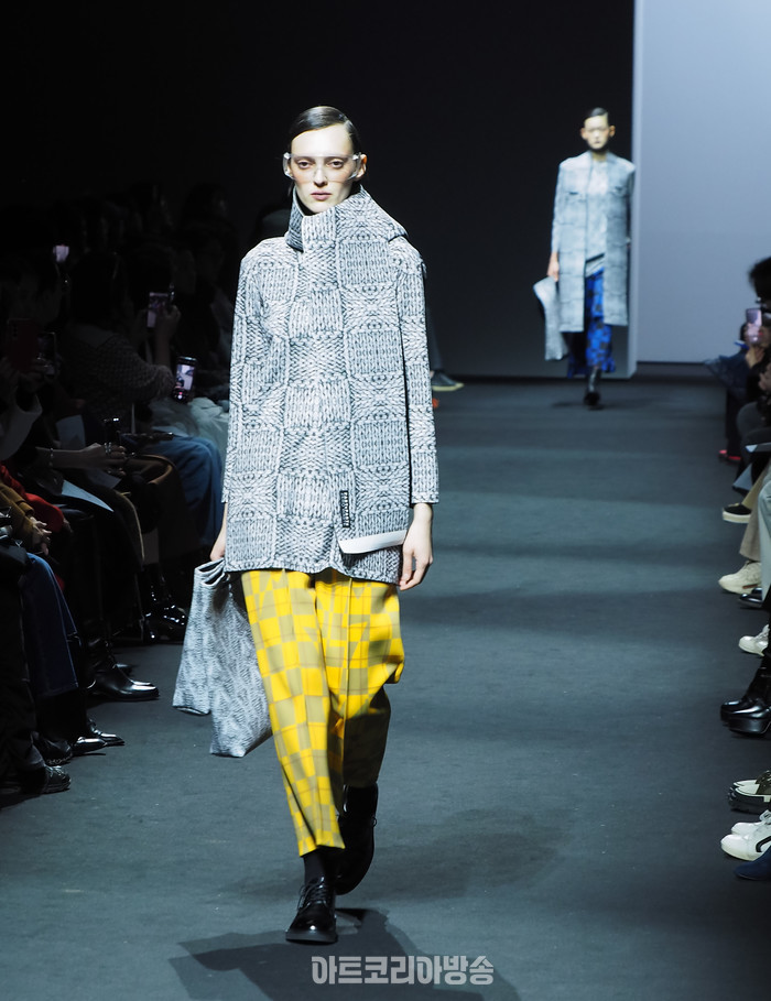 2024 F/W 서울패션위크 임선옥 디자이너의 브랜드 '파츠파츠'(partsparts) 컬렉션.  2024.02.03 사진 ⓒ아트코리아방송 이용선 기자