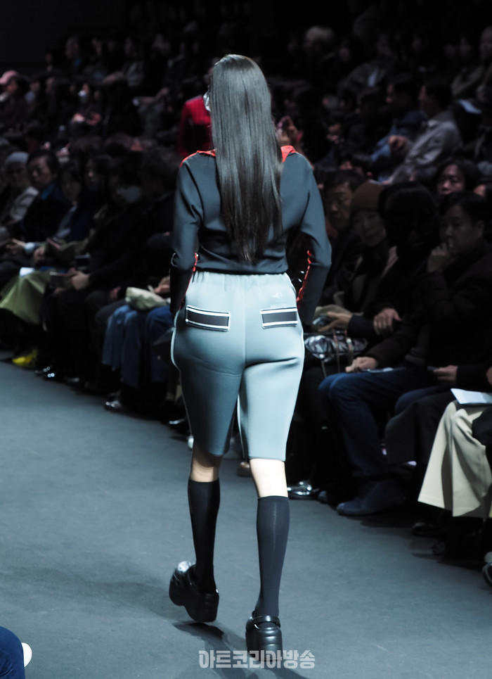 2024 F/W 서울패션위크 임선옥 디자이너의 브랜드 '파츠파츠'(partsparts) 컬렉션.  2024.02.03 사진 ⓒ아트코리아방송 이용선 기자