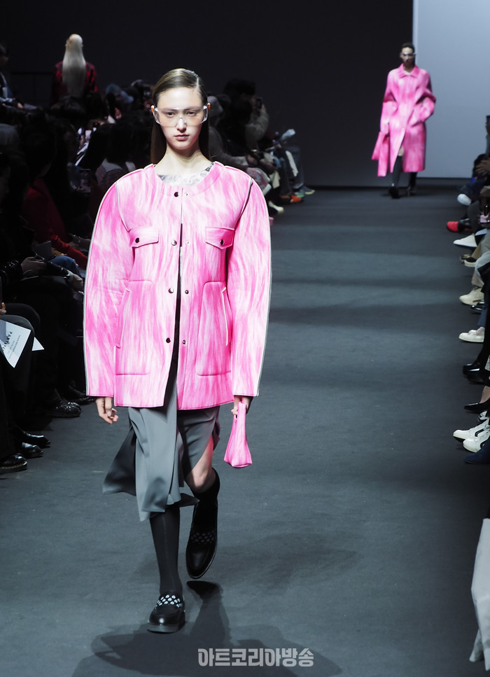 2024 F/W 서울패션위크 임선옥 디자이너의 브랜드 '파츠파츠'(partsparts) 컬렉션.  2024.02.03 사진 ⓒ아트코리아방송 이용선 기자