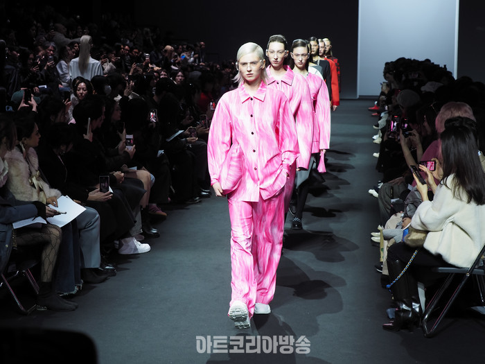 2024 F/W 서울패션위크 임선옥 디자이너의 브랜드 '파츠파츠'(partsparts) 컬렉션.  2024.02.03 사진 ⓒ아트코리아방송 이용선 기자