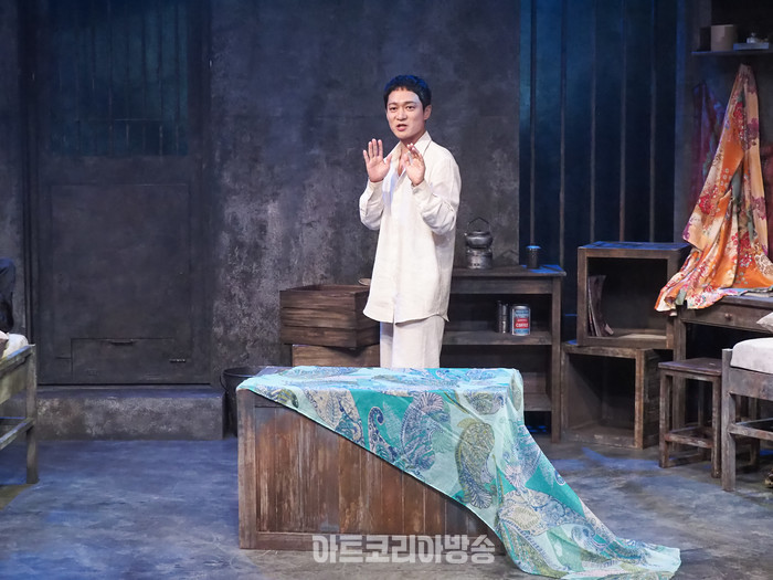 연극 '거미여인의 키스' 프레스콜(몰리나 역 전박찬) 2024.02.02 사진 ⓒ아트코리아방송 이용선 기자