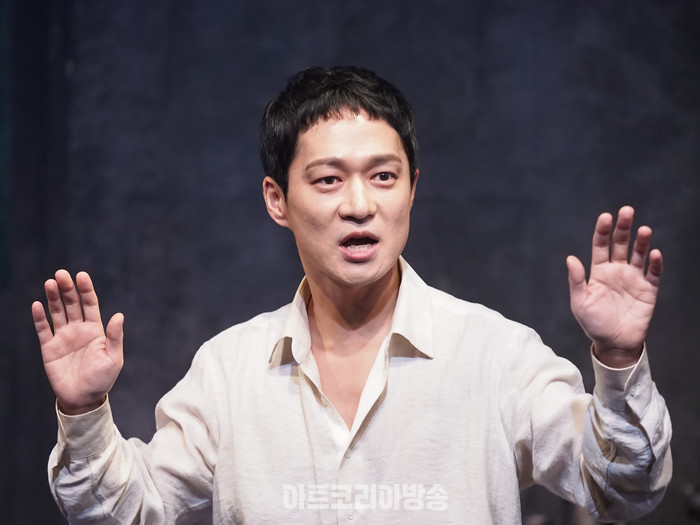 연극 '거미여인의 키스' 프레스콜(몰리나 역 전박찬) 2024.02.02 사진 ⓒ아트코리아방송 이용선 기자