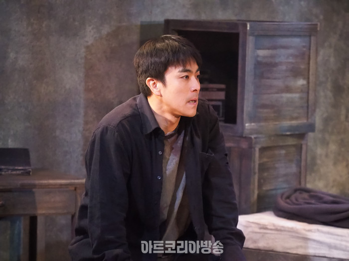 연극 '거미여인의 키스' 프레스콜(발렌틴 역 박정복) 2024.02.02 사진 ⓒ아트코리아방송 이용선 기자