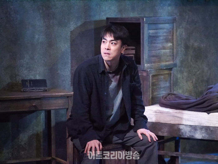 연극 '거미여인의 키스' 프레스콜(발렌틴 역 박정복) 2024.02.02 사진 ⓒ아트코리아방송 이용선 기자