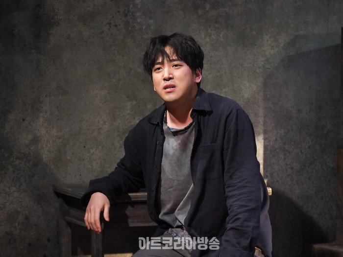 연극 '거미여인의 키스' 프레스콜(발렌틴 역 차선우) 2024.02.02 사진 ⓒ아트코리아방송 이용선 기자