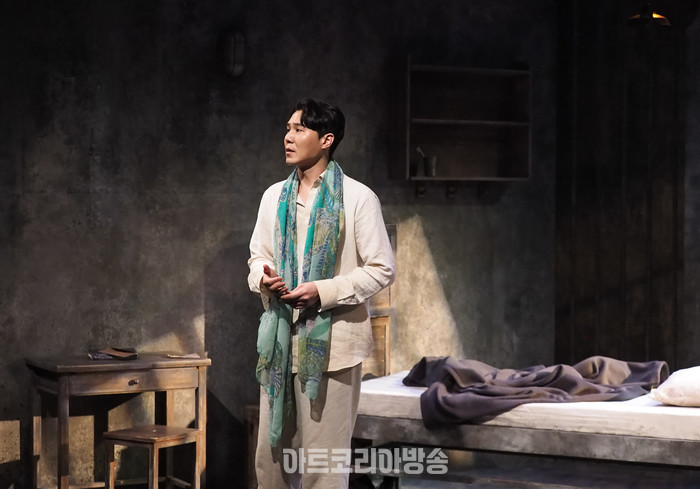 연극 '거미여인의 키스' 프레스콜(몰리나 역 이율) 2024.02.02 사진 ⓒ아트코리아방송 이용선 기자