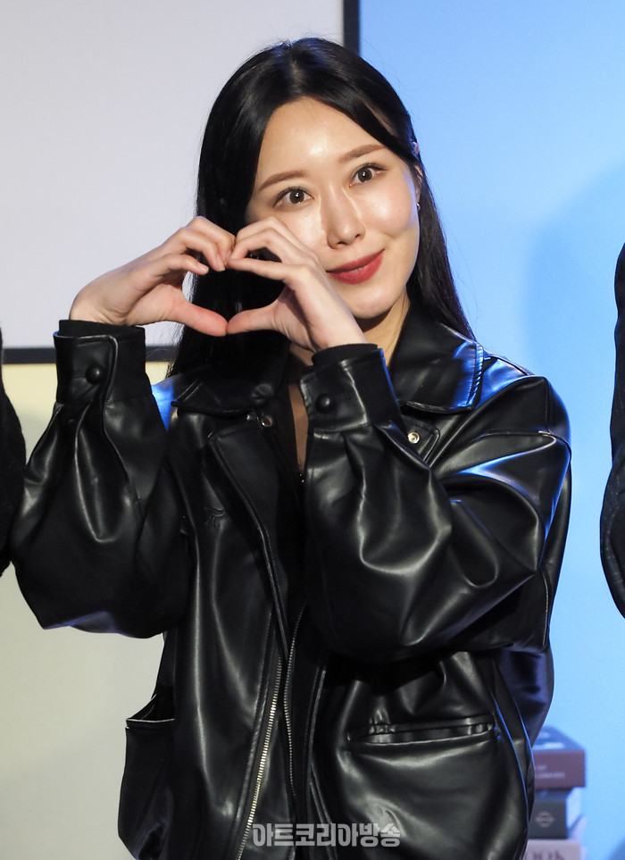 연극 '남사친 여사친' 프레스콜(윤지 역 김도연 ) 2024.02.06 사진 ⓒ아트코리아방송 이용선 기자