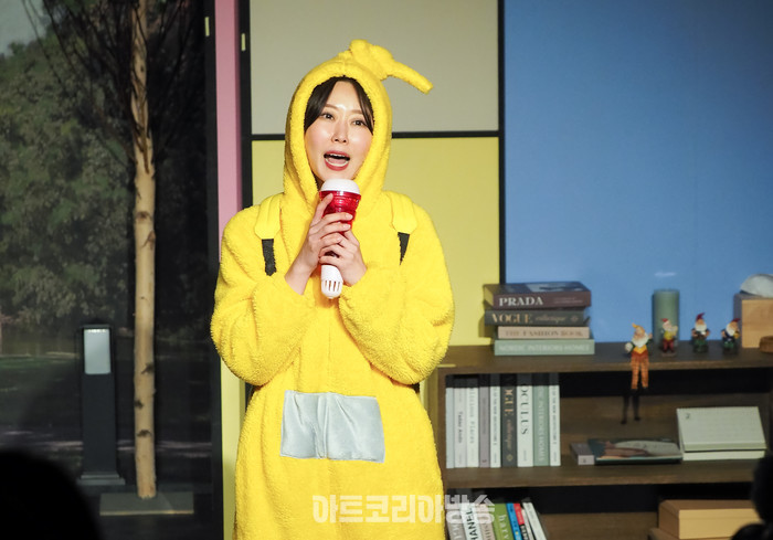 연극 '남사친 여사친' 프레스콜(윤지 역 외 김도연) 2024.02.06 사진 ⓒ아트코리아방송 이용선 기자