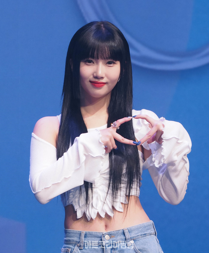[AK포토] 트라이비 소은, 사랑 듬뿍 담은 빅 하트