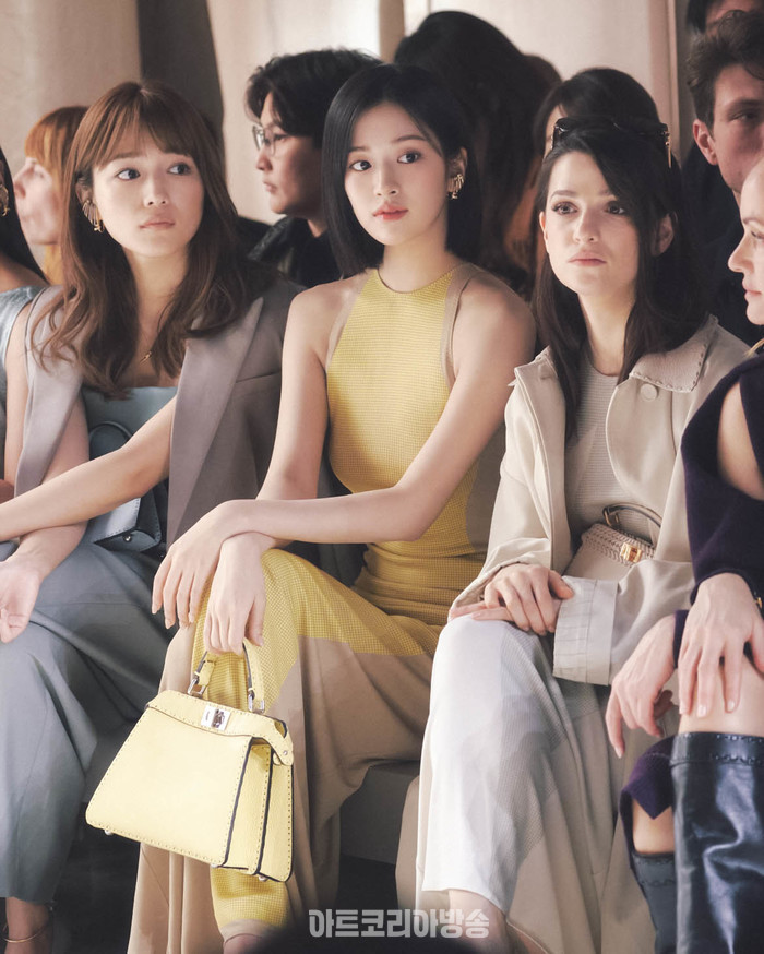 펜디 2024 가을-겨울 여성 컬렉션 패션쇼에 참석한 아이브 안유진. 제공 펜디