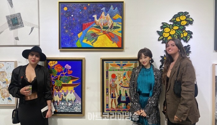 ‘윤송아 작가’ LA아트쇼서 화제, '떠오르는 K-Artist'
