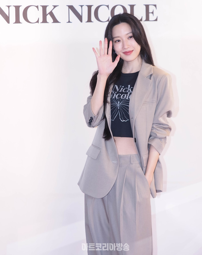 닉앤니콜(NICK&NICOLE) 첫 플래그십 스토어 오픈기념 포토월 행사(문가영) 2024.03.08 사진 ⓒ아트코리아방송 이용선 기자
