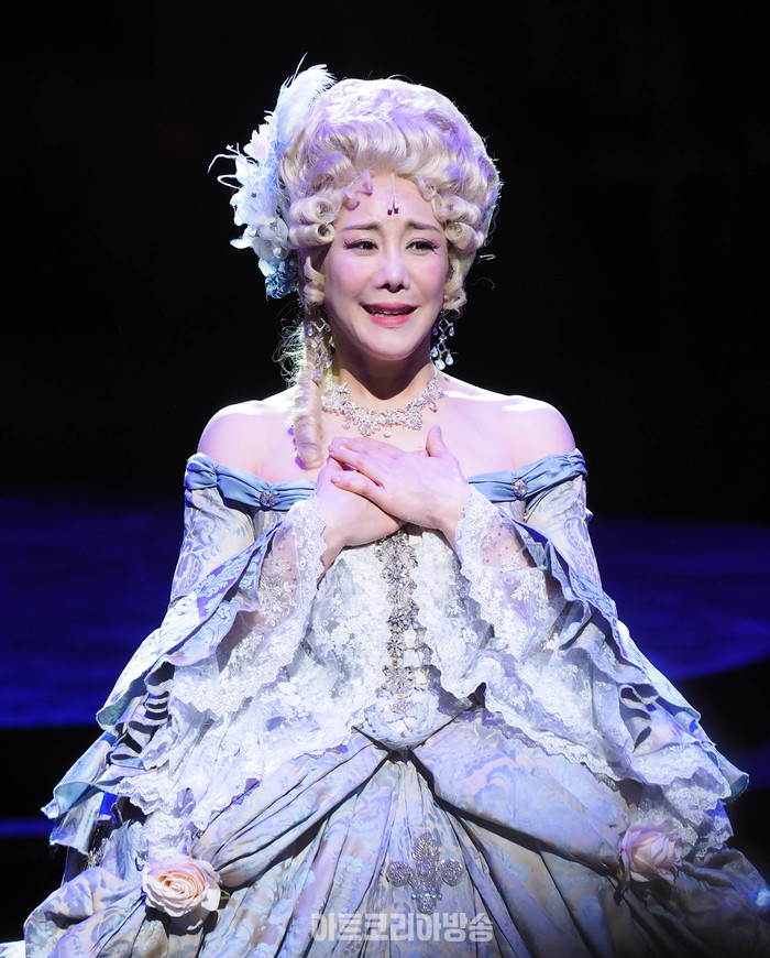뮤지컬 '마리 앙투아네트' 커튼콜(마리 앙투아네트 역 김소향) 2024.03.15 사진 ⓒ아트코리아방송 이용선 기자