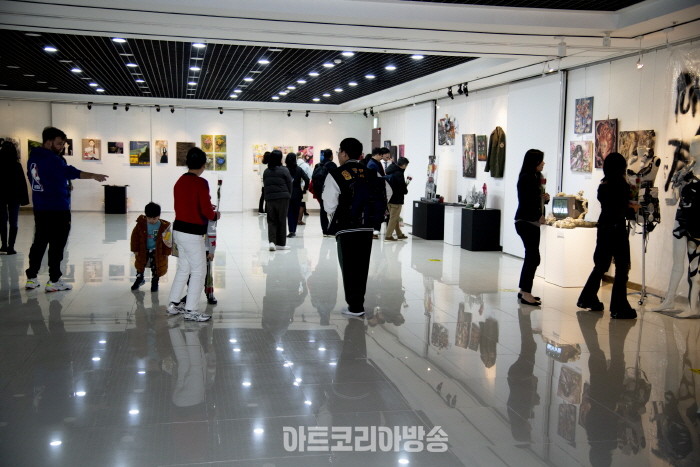 GSIS 14th Annual IB DP Art Exhibition