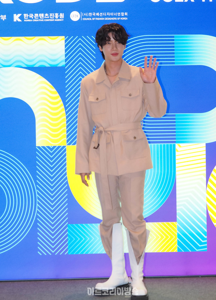 패션코드 2024 F/W 박소현 디자이너 브랜드 니치투나잇(NICHE2NIGHT) 포토월 행사(노지훈) 2024.03.21 사진 ⓒ아트코리아방송 이용선 기자