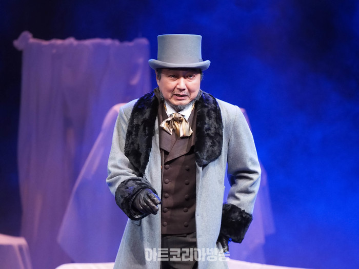 서울시극단 연극 '욘, John' 프레스콜(빌헬름 폴달 역 김신기) 2024.03.29 사진 ⓒ아트코리아방송 이용선 기자