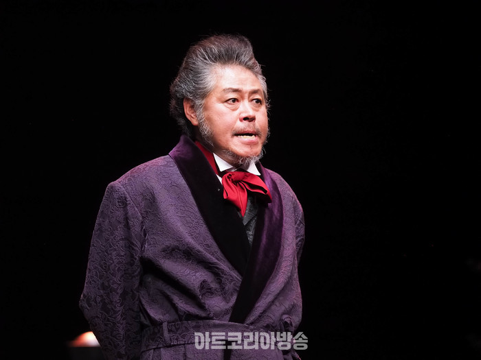 서울시극단 연극 '욘, John' 프레스콜(욘 가브리엘 보르크만 역 이남희) 2024.03.29 사진 ⓒ아트코리아방송 이용선 기자